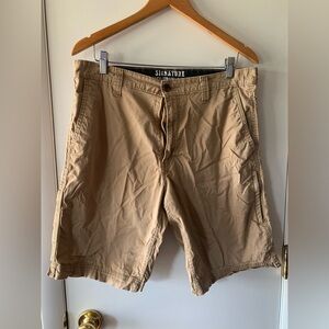 Signature by Levi’s Strauss Men's Tan Shorts